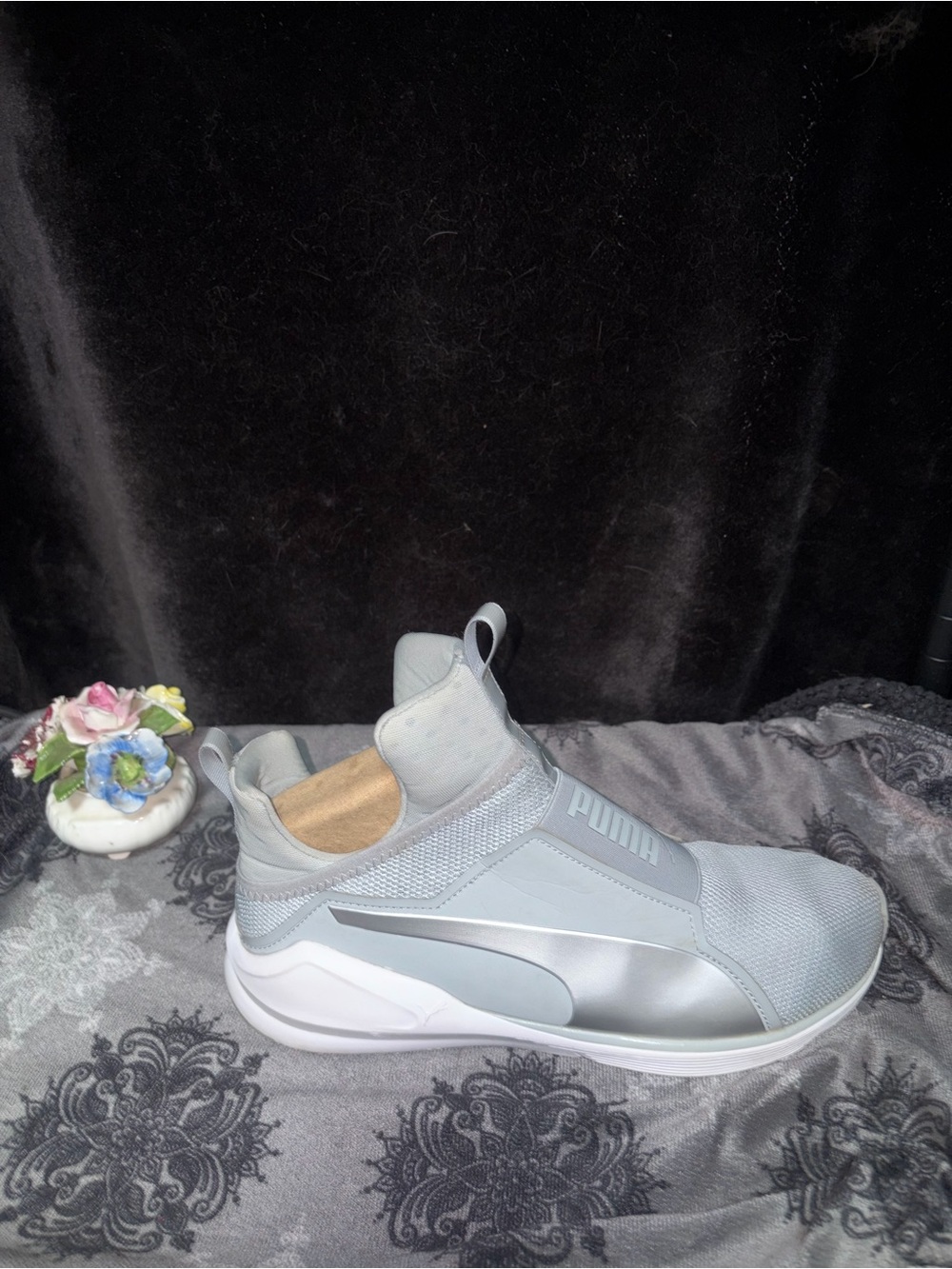 Puma Women's Slip-On Athletic Shoe in Light Gray and Silver